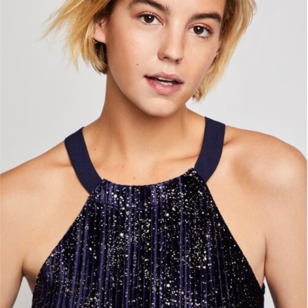 BCBGeneration Halter Dress - Picture 5 of 9
